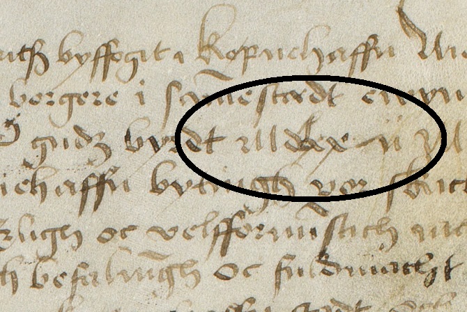 Man skal kigge godt efter, hvis man skal tyde det forkerte l, som byskriver Jørgen Mikkelsen uden held har forsøgt at rette til et x, med det resultat at eftertiden har læst både et l og et x og dermed fået dateringen 50 år forkert. Der står mdxxii (1522), men eftertiden har læst det som mdlxxii (1572).