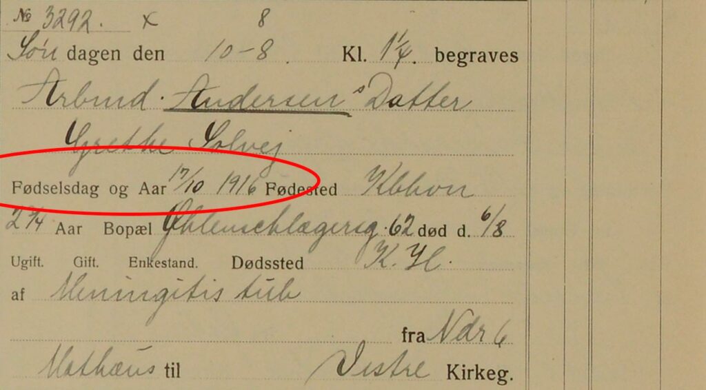 Registreringen af fødselsdato indføres i løbet af 1913 og bliver et fortrykt felt fra april 1914. Fra 1930 er protokollerne fortrykt som på dette billede.