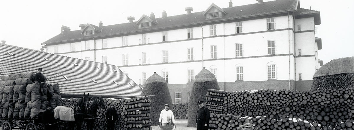 Tvangsarbejde på Sundholm, 1014. Foto: Peter Elfelt, Københavns Museum