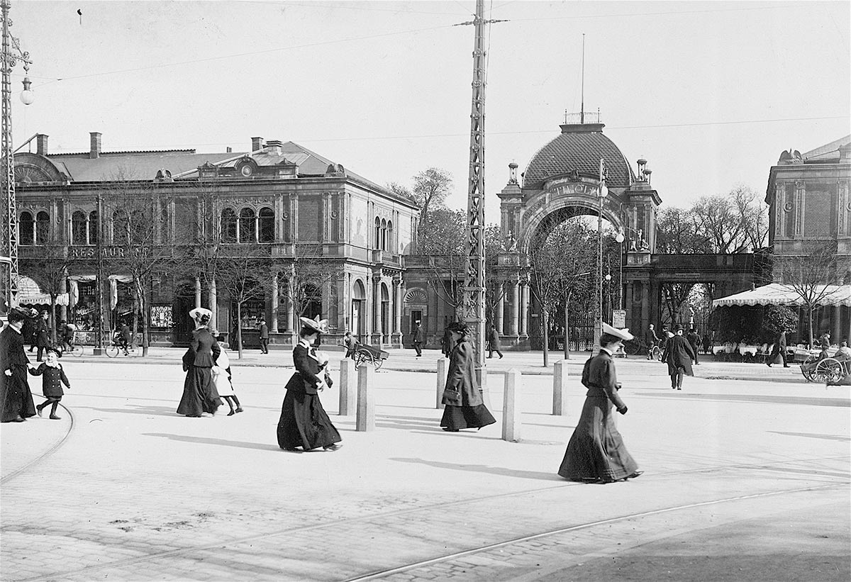 Tivolis hovedindgang. Foto ca. 1900: Frk. Sivertsen, Københavns Museum