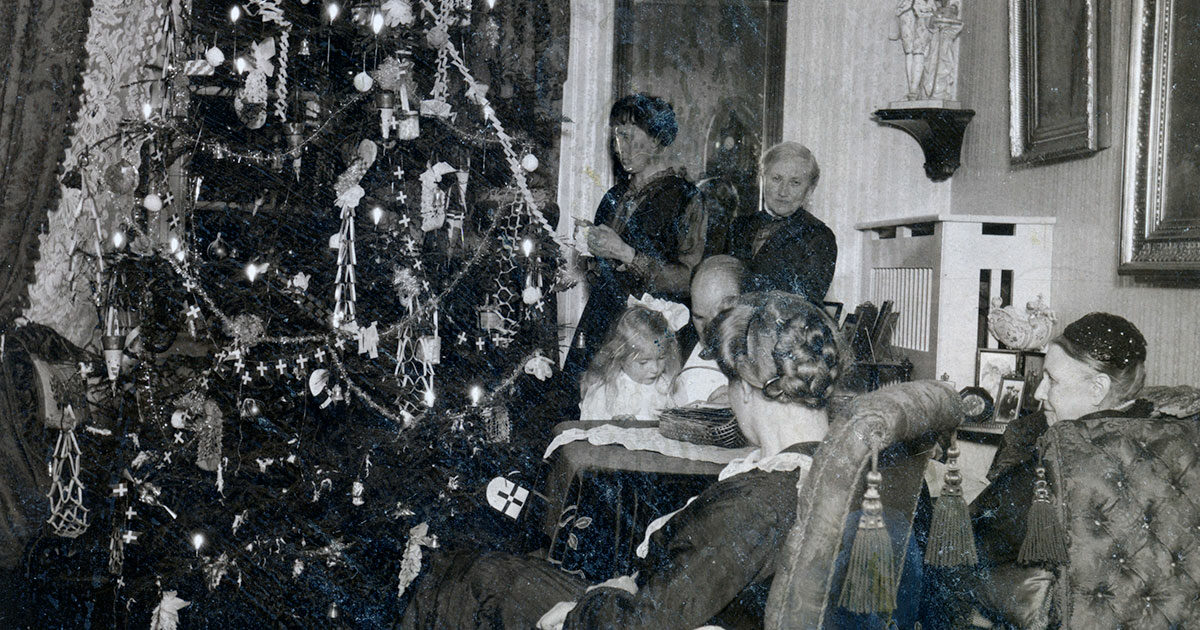 Julestemning i lejlighed omkring 1930